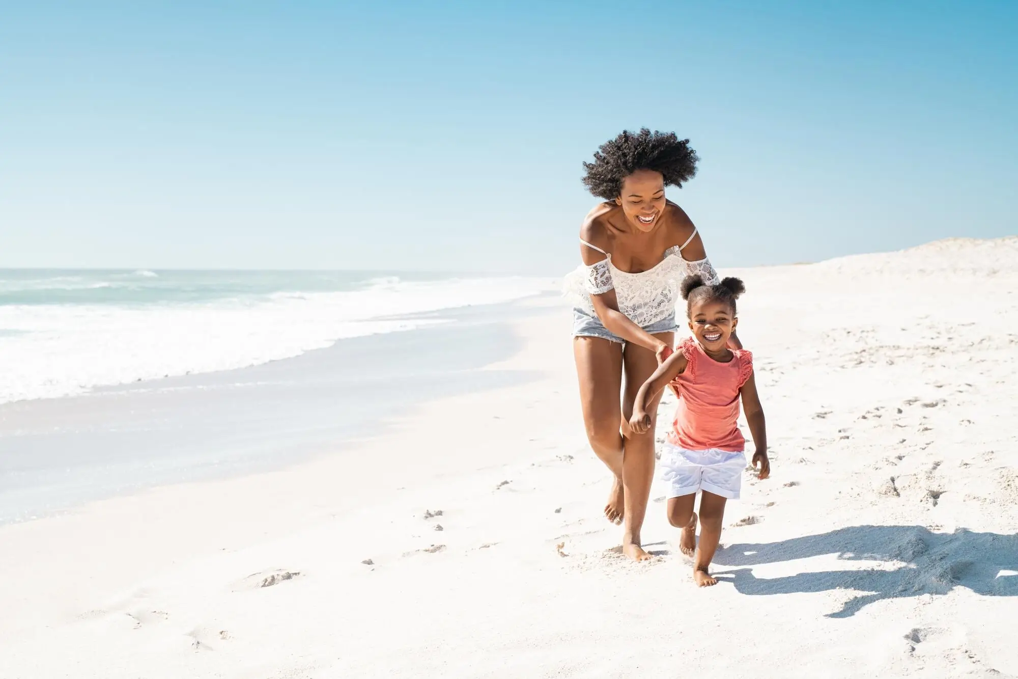 Fall and Winter Vacation Rental Tips: Cozy Retreats for Every Season